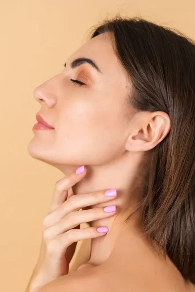 double chin treatment dubai 600x600